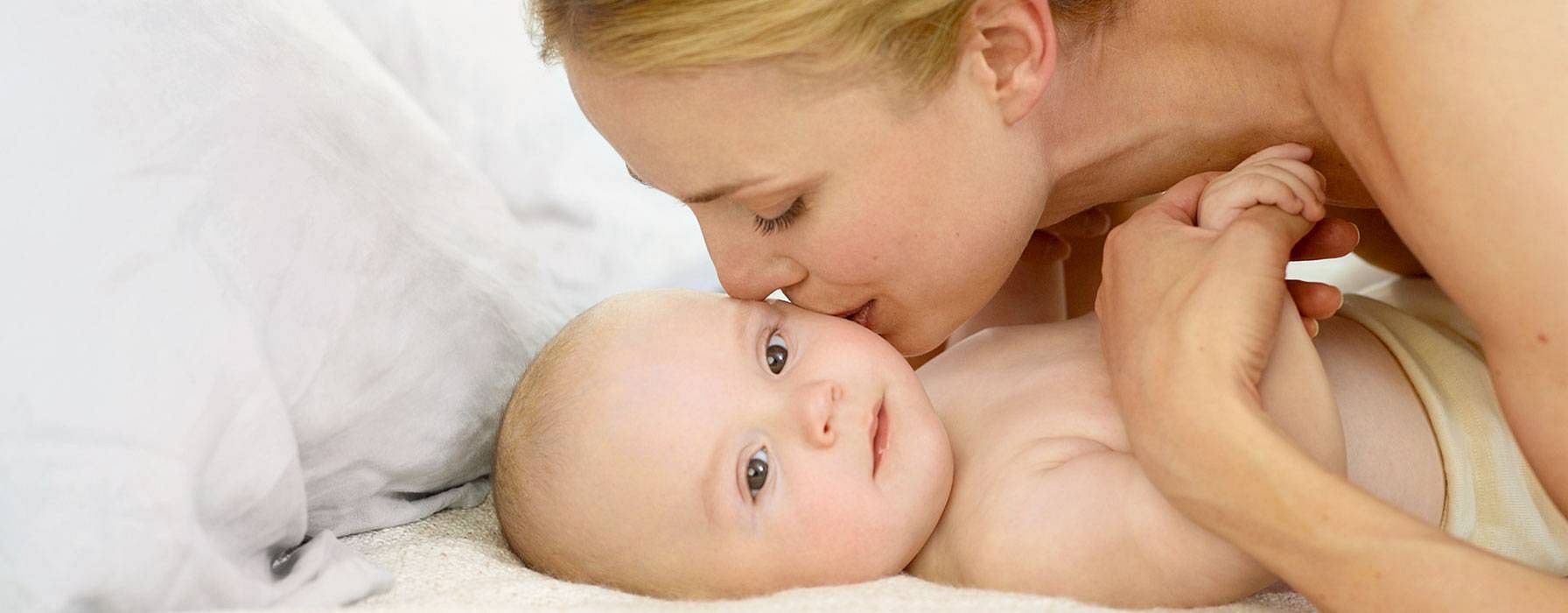 cuidados primeros días del bebe