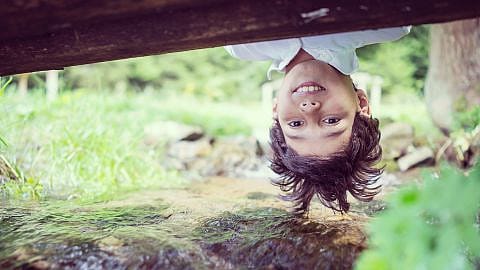 niño naturaleza