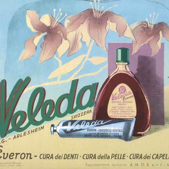 Poster histórico de la Loción Capilar Revitalizante de Romero, donde se incluye el diseño de su primer envase